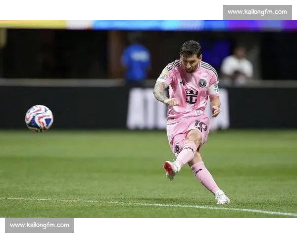 波尔图新星 M 费直言：梅西伟大但非球队核心，团队协作才是胜利之本